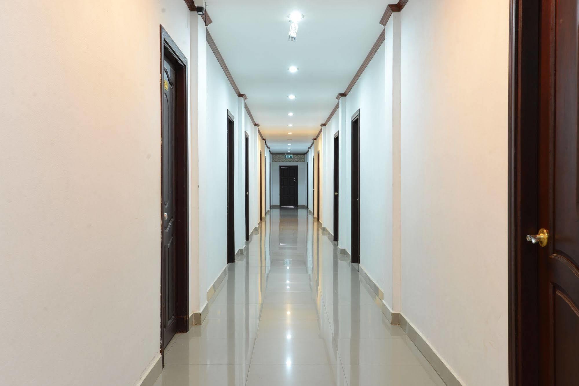 Douangpraseuth Hotel Vientiane Exterior photo